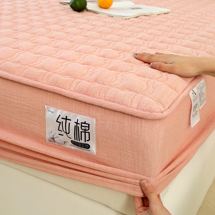 91家纺网 家纺一手货源 找家纺 豪选家纺 2025新款A类抗菌高支高密纯棉色织正宗双层纱夹棉床笠 蔷薇粉