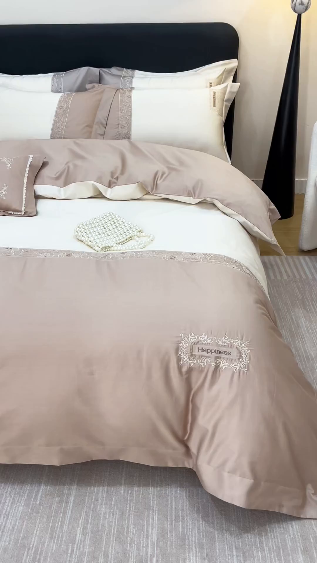 91家纺网 家纺一手货源 找家纺 艾莱家纺 2025新款A类100支长绒棉纯棉四件套-玛格丽特 玛格丽特-浅咖-奶油黄