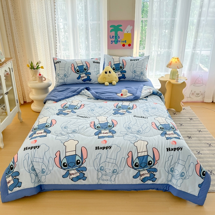 91家纺网 家纺一手货源 找家纺 优卡迪家纺馆 2025新款水洗云朵棉夏被四件套 萌宠史迪仔