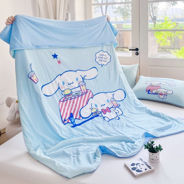 91家纺网 家纺一手货源 找家纺 蘭菲家纺 2025新款三丽鸥卡通印花夏被 聚餐大版