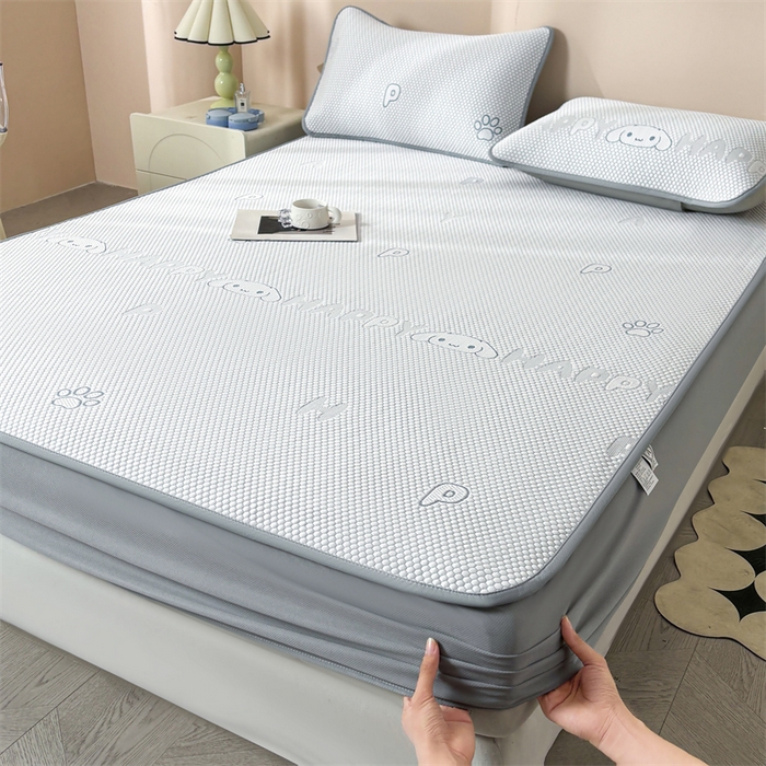 91家纺网 家纺一手货源 找家纺 雯豆家纺 2025新款PE凉感提花冰丝床笠三件套全包中分子床罩床垫保护套 大耳朵朵-床笠款