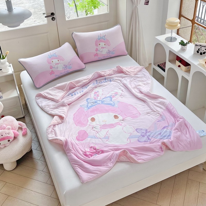 91家纺网 家纺一手货源 找家纺 蘭菲家纺 2025新款三丽鸥卡通印花夏被 去约会