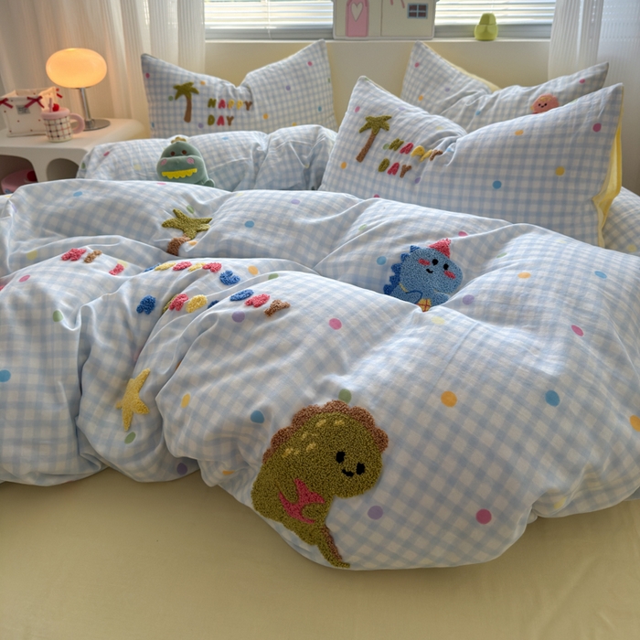 91家纺网 家纺一手货源 找家纺 如意朵 2025新款全棉双层纱小清新绣花四件套（专版花型） 恐龙派对