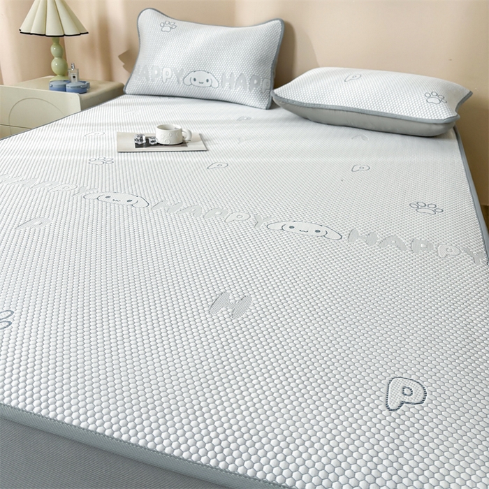 91家纺网 家纺一手货源 找家纺 雯豆家纺 2025新款PE凉感提花冰丝床笠三件套全包中分子床罩床垫保护套 大耳朵朵-床笠款