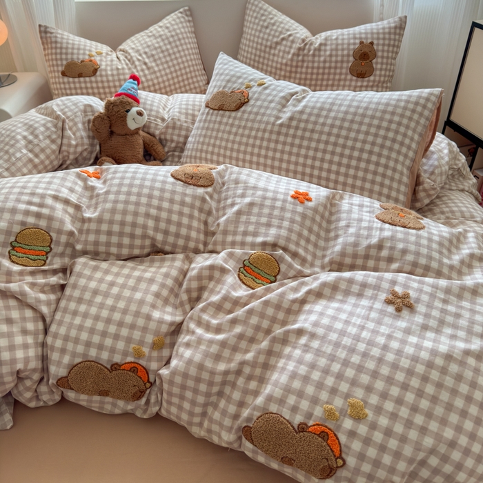 91家纺网 家纺一手货源 找家纺 如意朵 2025新款全棉双层纱小清新绣花四件套（专版花型） 卡皮聚会