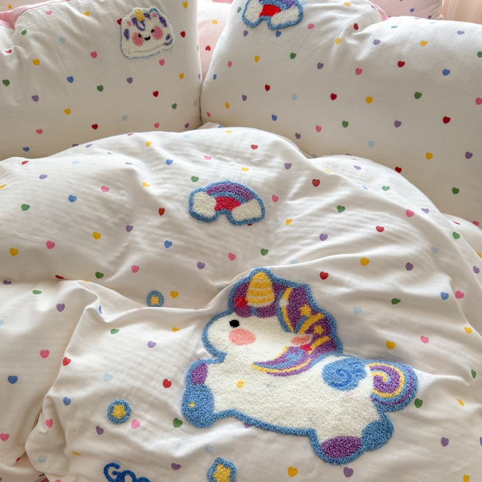 91家纺网 家纺一手货源 找家纺 如意朵 2025新款全棉双层纱小清新绣花四件套（专版花型） 彩虹小马