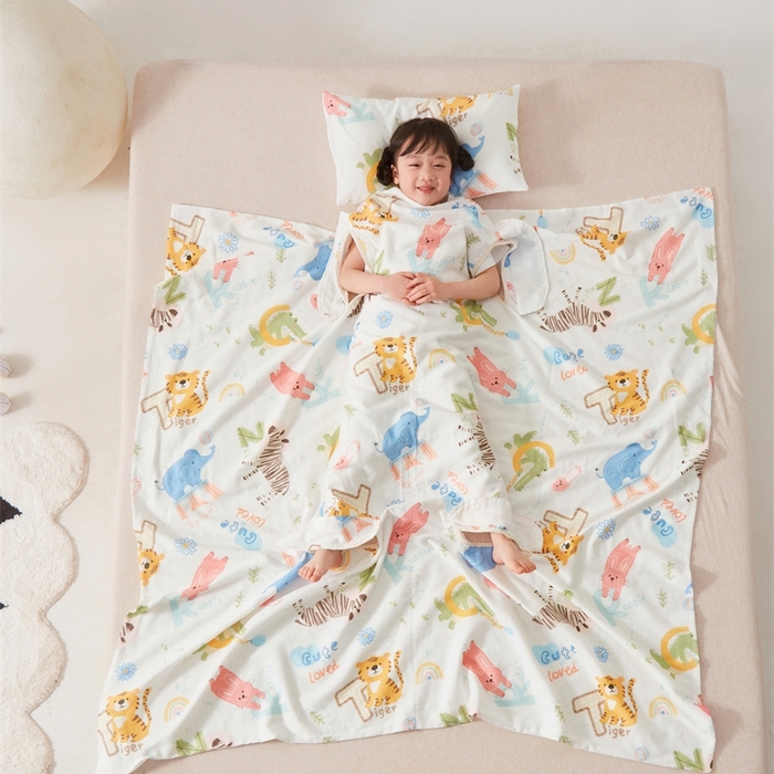 91家纺网 家纺一手货源 找家纺 艾佳宝贝 2025A类全棉纱布护肚防踢睡袋多功能盖毯宝宝夏被 动物的世界