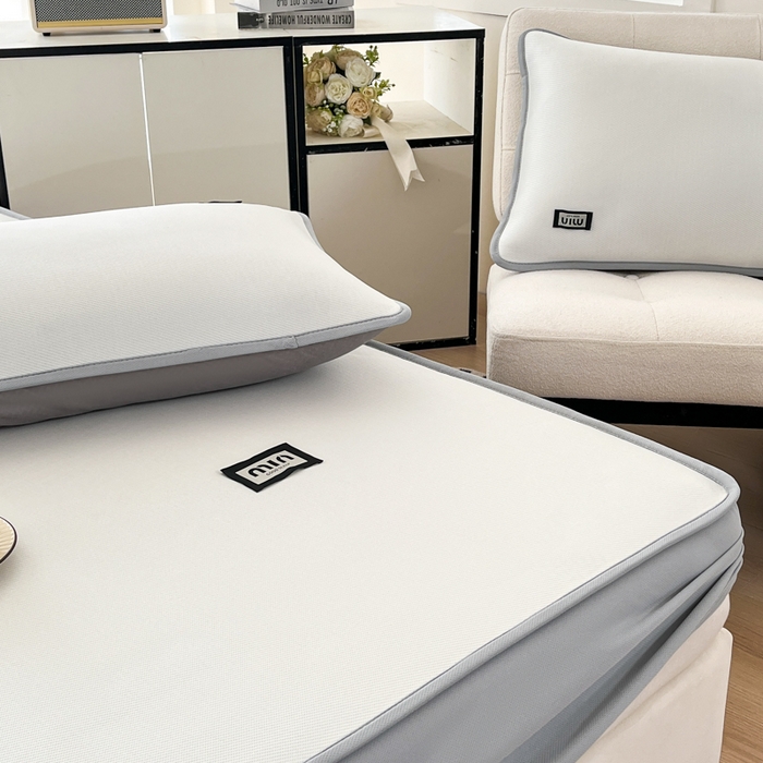 91家纺网 家纺一手货源 找家纺 （总）子曰 2025新款A类高分子PE小清新凉感席系列-床笠款