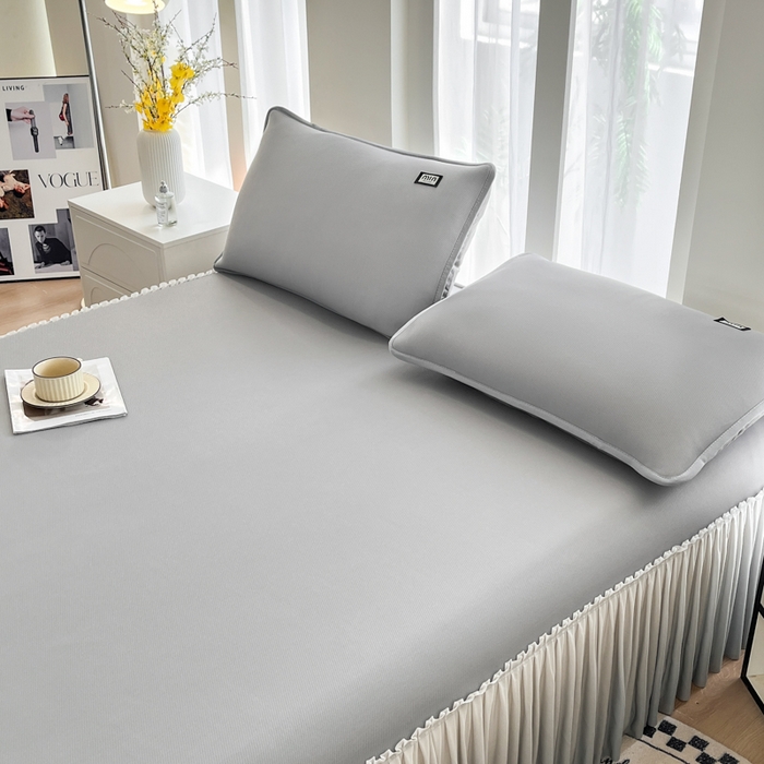 91家纺网 家纺一手货源 找家纺 子曰 2025新款A类高分子PE小清新凉感席系列-床裙款  小清新-灰