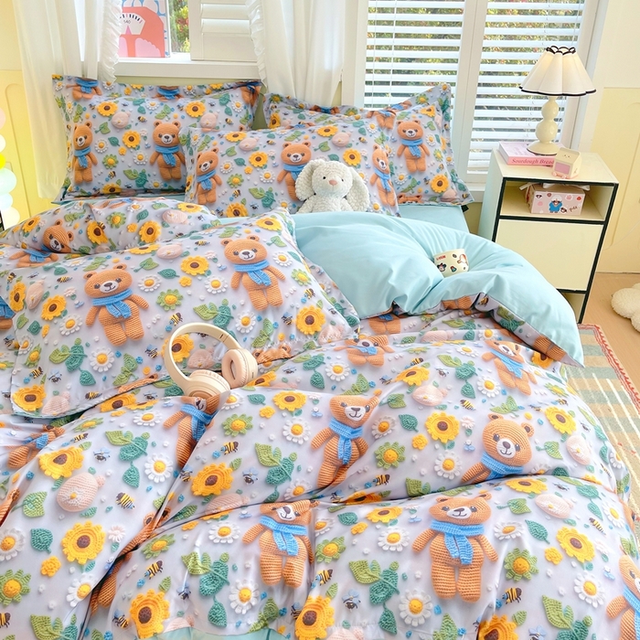 91家纺网 家纺一手货源 找家纺 恋之语 2025新款数码印花四件套卡通款 小熊向日葵