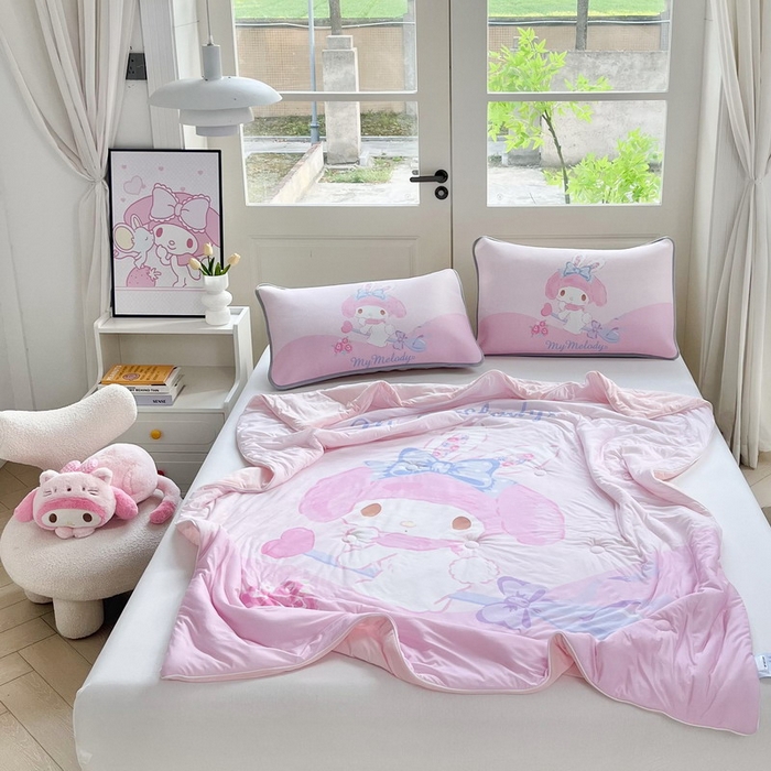 91家纺网 家纺一手货源 找家纺 蘭菲家纺 2025新款三丽鸥卡通印花夏被 去约会