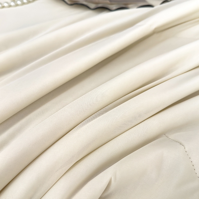 91家纺网 家纺一手货源 找家纺 星巴k家纺 2025新款亚朵同款凉感丝夏被夏凉被空调被自在眠自然醒 月光浅杏