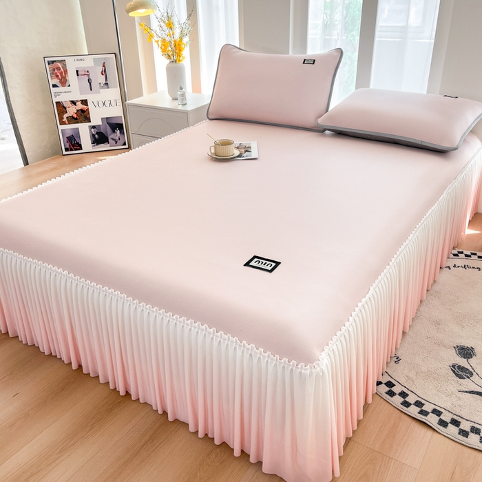 91家纺网 家纺一手货源 找家纺 子曰 2025新款A类高分子PE小清新凉感席系列-床裙款  小清新-粉