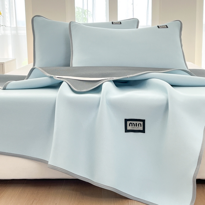 91家纺网 家纺一手货源 找家纺 子曰 2025新款A类高分子PE小清新凉感席系列-床垫款 小清新-天蓝