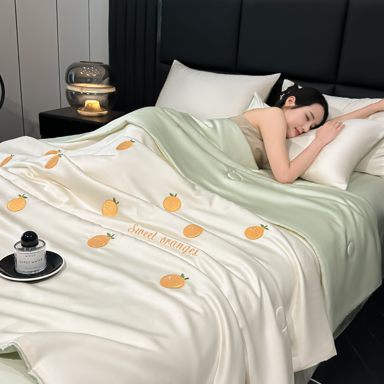 91家纺网 家纺一手货源 找家纺 （总）利欧 2025新款水洗天丝满绣刺绣床单床笠款夏被四件套