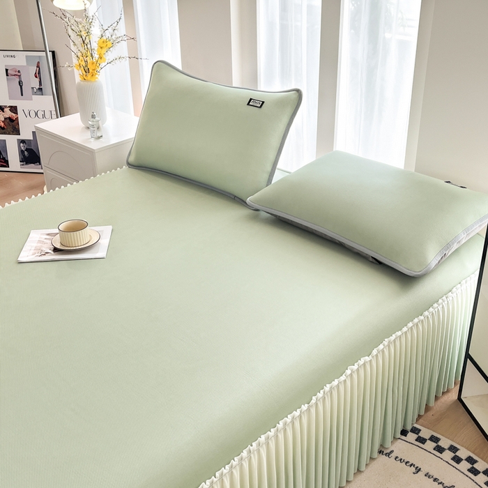 91家纺网 家纺一手货源 找家纺 子曰 2025新款A类高分子PE小清新凉感席系列-床裙款  小清新-绿