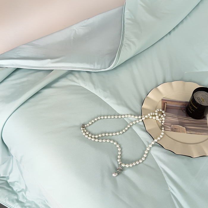 91家纺网 家纺一手货源 找家纺 星巴k家纺 2025新款亚朵同款凉感丝夏被夏凉被空调被自在眠自然醒 薄荷冰青