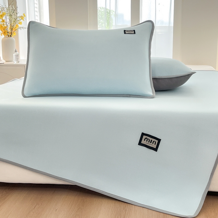 91家纺网 家纺一手货源 找家纺 子曰 2025新款A类高分子PE小清新凉感席系列-床垫款 小清新-天蓝