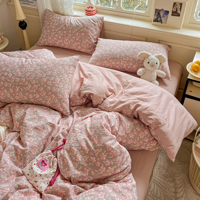 91家纺网 家纺一手货源 找家纺 一比一 2026新款云感皱皱双层纱四件套-简单款 水墨丹青红