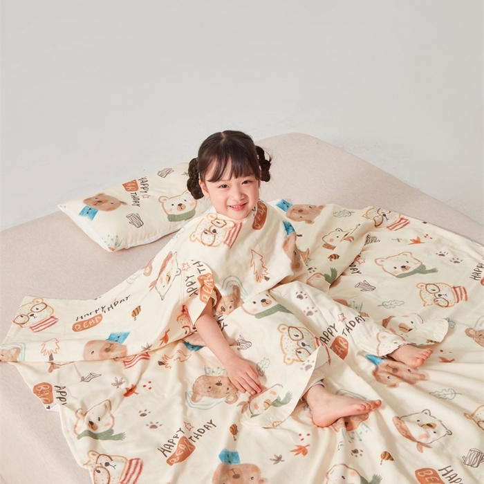 91家纺网 家纺一手货源 找家纺 艾佳宝贝 2025A类全棉纱布护肚防踢睡袋多功能盖毯宝宝夏被 憨憨萌熊