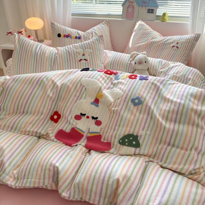 91家纺网 家纺一手货源 找家纺 如意朵 2025新款全棉双层纱小清新绣花四件套（专版花型） 蘑菇小兔