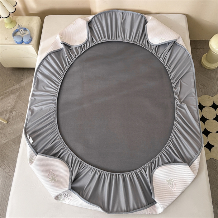 91家纺网 家纺一手货源 找家纺 雯豆家纺 2025新款PE凉感提花冰丝床笠三件套全包中分子床罩床垫保护套 草莓甜心-床笠款