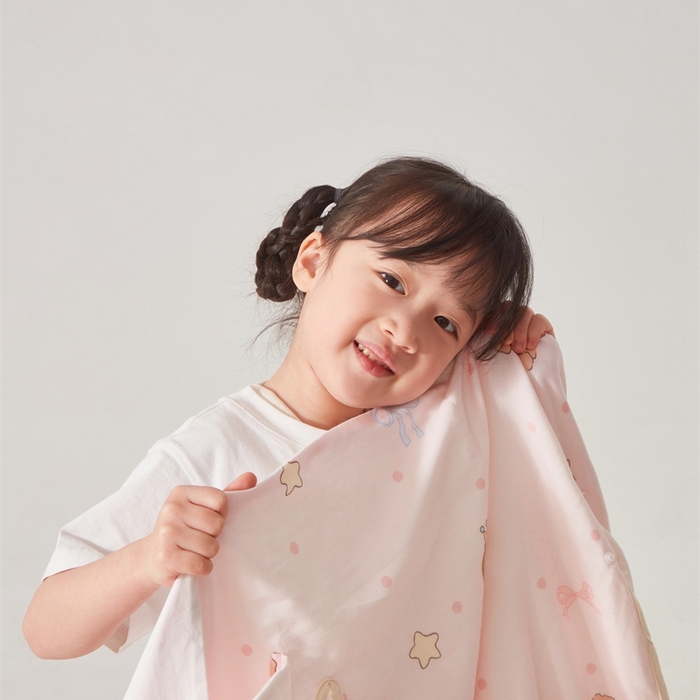 91家纺网 家纺一手货源 找家纺 艾佳宝贝 2025A类全棉纱布护肚防踢睡袋多功能盖毯宝宝夏被 甜甜小公主