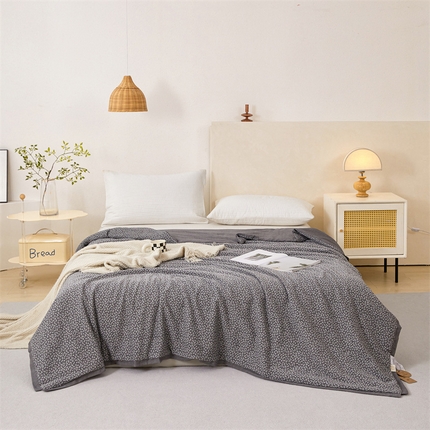 91家纺网 家纺一手货源 找家纺 （总）瑞米家居 2025新款全棉色织提花夏被