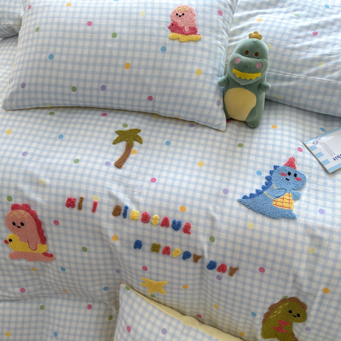 91家纺网 家纺一手货源 找家纺 如意朵 2025新款全棉双层纱小清新绣花四件套（专版花型） 恐龙派对