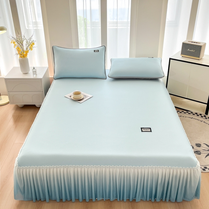 91家纺网 家纺一手货源 找家纺 子曰 2025新款A类高分子PE小清新凉感席系列-床裙款  小清新-天蓝