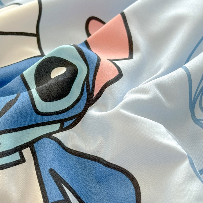 91家纺网 家纺一手货源 找家纺 优卡迪家纺馆 2025新款水洗云朵棉夏被四件套 萌宠史迪仔