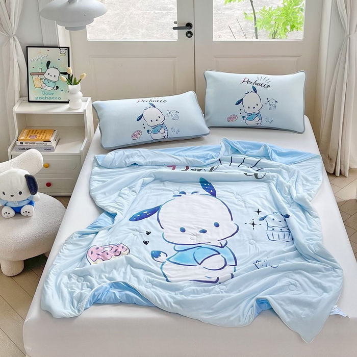 91家纺网 家纺一手货源 找家纺 蘭菲家纺 2025新款三丽鸥卡通印花夏被 恰恰.蓝