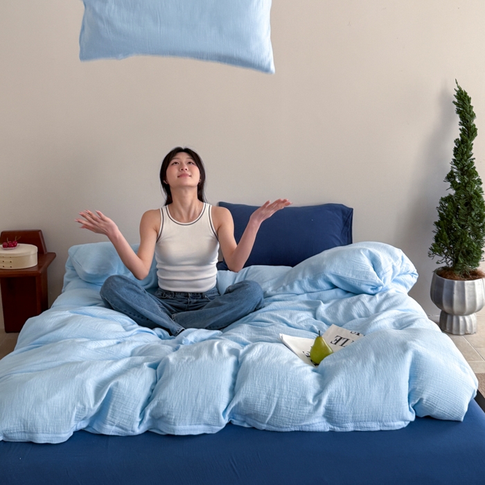 91家纺网 家纺一手货源 找家纺 山舍家居 2025新款皱皱双层纱纯色四件套 海风蓝蓝