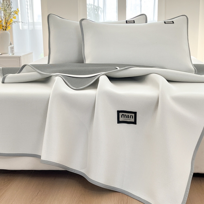 91家纺网 家纺一手货源 找家纺 子曰 2025新款A类高分子PE小清新凉感席系列-床垫款 小清新-白