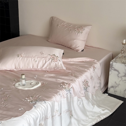 91家纺网 家纺一手货源 找家纺 （总）鹿班家居 2025新款60S莱赛尔刺绣夏被四件套-泡芙发带（标准会员-20）