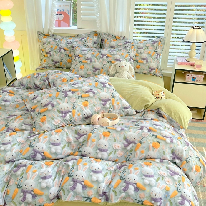 91家纺网 家纺一手货源 找家纺 恋之语 2025新款数码印花四件套卡通款 萌兔胡萝卜