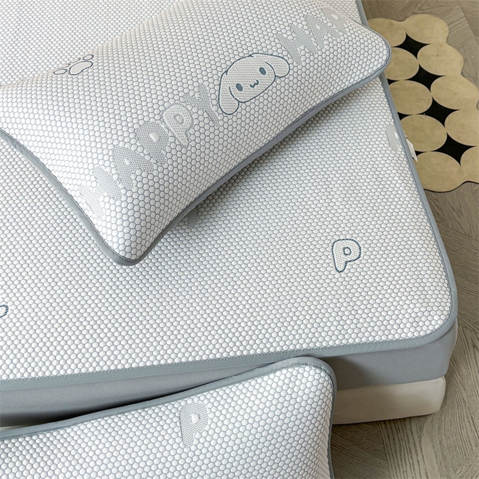 91家纺网 家纺一手货源 找家纺 雯豆家纺 2025新款PE凉感提花冰丝床笠三件套全包中分子床罩床垫保护套 大耳朵朵-床笠款