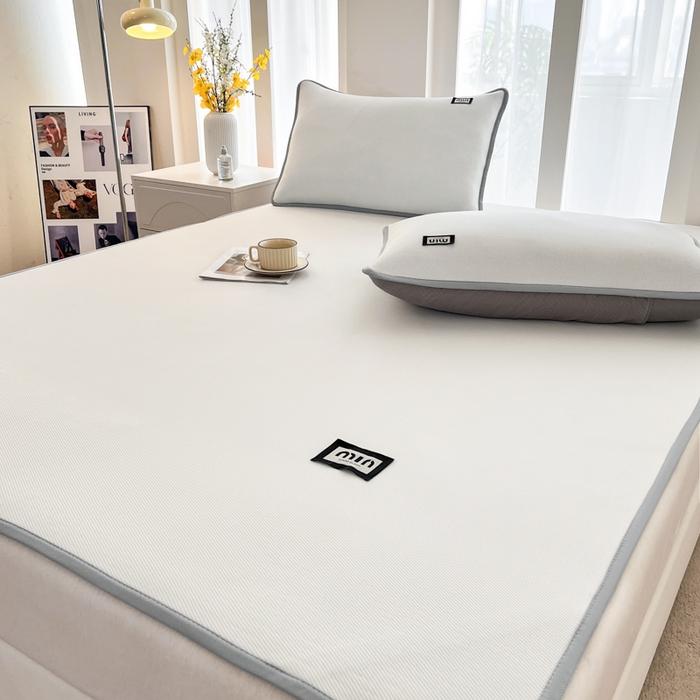 91家纺网 家纺一手货源 找家纺 子曰 2025新款A类高分子PE小清新凉感席系列-床垫款 小清新-白