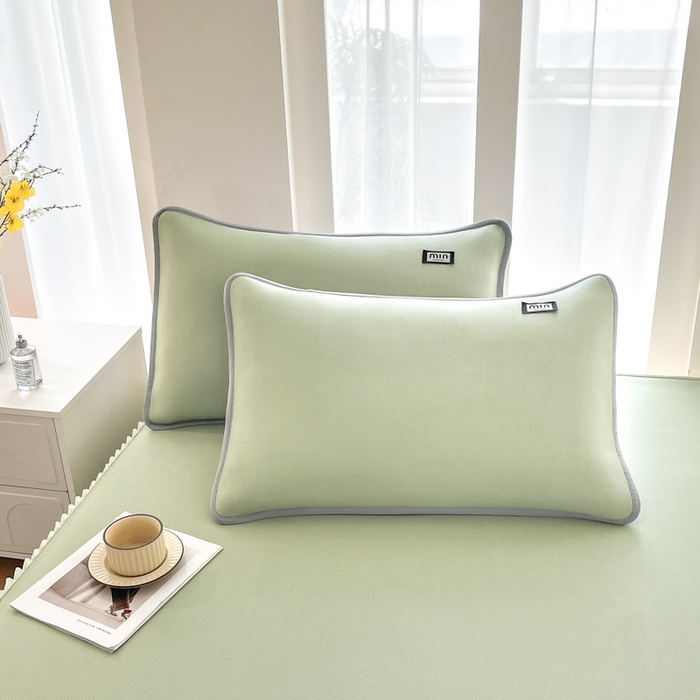 91家纺网 家纺一手货源 找家纺 子曰 2025新款A类高分子PE小清新凉感席系列-床裙款  小清新-绿