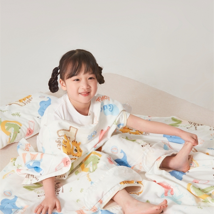 91家纺网 家纺一手货源 找家纺 艾佳宝贝 2025A类全棉纱布护肚防踢睡袋多功能盖毯宝宝夏被 动物的世界