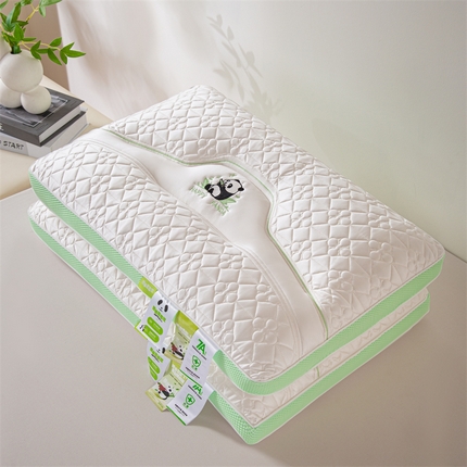 91家纺网 家纺一手货源 找家纺 （总）麦肯锡 2025新款7A抗菌级熊猫憨憨护颈枕头枕芯