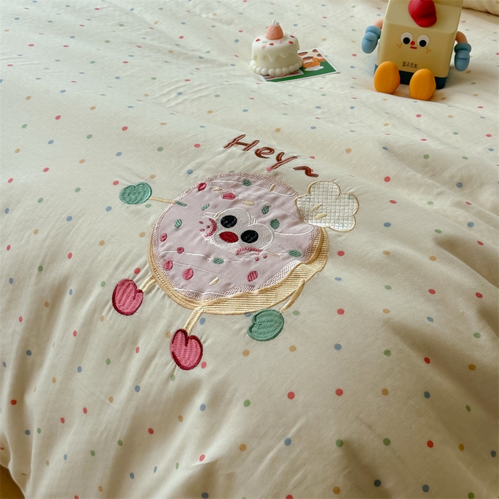 91家纺网 家纺一手货源 找家纺 潘朵拉家纺 2025新款全棉双层纱面包超人系列四件套 面包超人黄