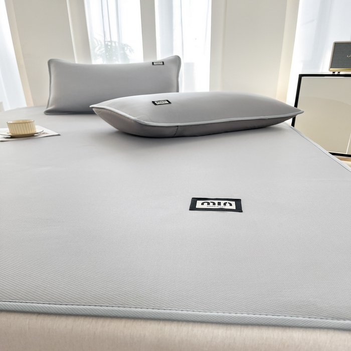 91家纺网 家纺一手货源 找家纺 子曰 2025新款A类高分子PE小清新凉感席系列-床垫款 小清新-灰