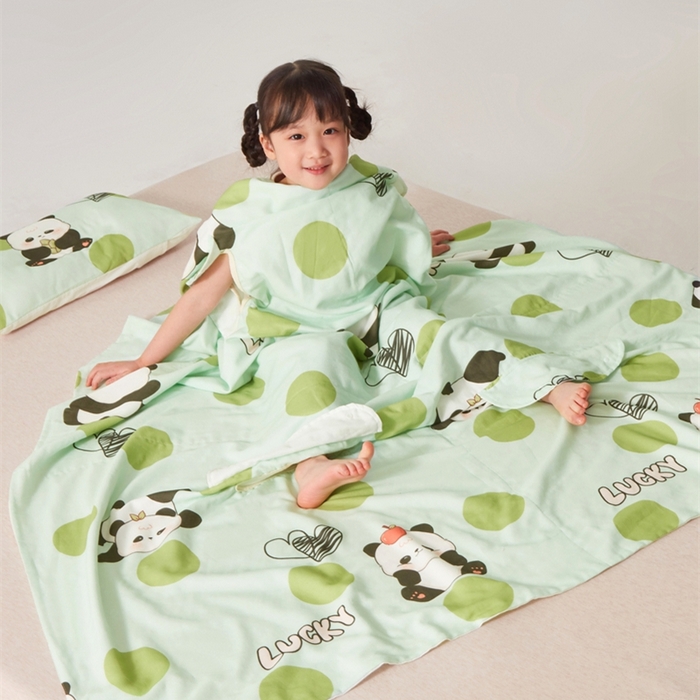 91家纺网 家纺一手货源 找家纺 艾佳宝贝 2025A类全棉纱布护肚防踢睡袋多功能盖毯宝宝夏被 lucky 熊猫