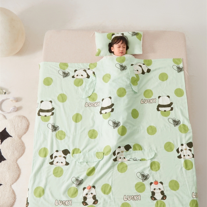 91家纺网 家纺一手货源 找家纺 艾佳宝贝 2025A类全棉纱布护肚防踢睡袋多功能盖毯宝宝夏被 lucky 熊猫