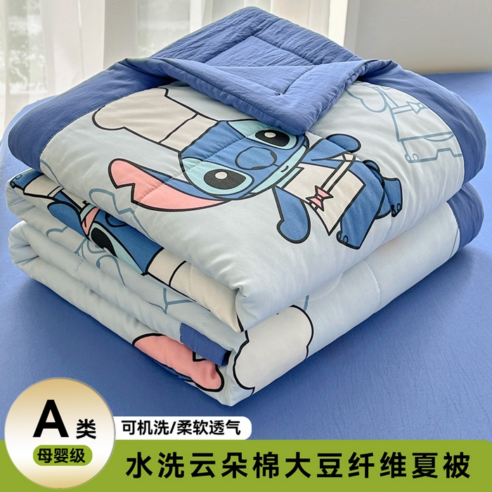 91家纺网 家纺一手货源 找家纺 优卡迪家纺馆 2025新款水洗云朵棉夏被四件套 萌宠史迪仔