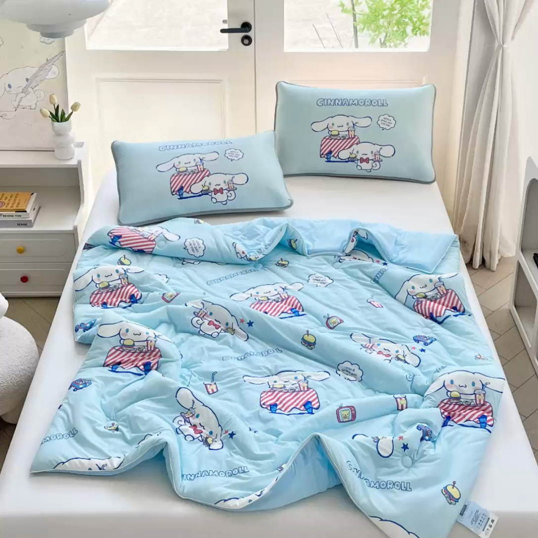 91家纺网 家纺一手货源 找家纺 蘭菲家纺 2025新款三丽鸥卡通印花夏被 聚餐小版