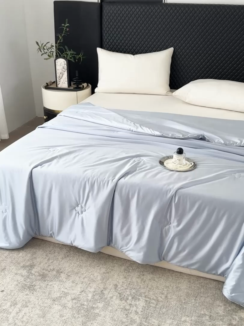 91家纺网 家纺一手货源 找家纺 茧羽世家 2025新款流光溢彩系列夏被夏被夏凉被空调被 流光溢彩 兰