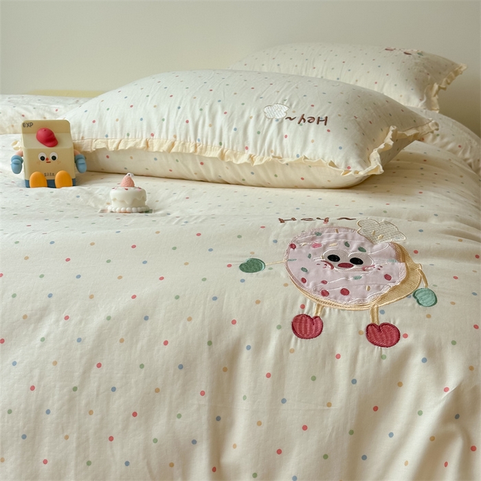 91家纺网 家纺一手货源 找家纺 潘朵拉家纺 2025新款全棉双层纱面包超人系列四件套 面包超人黄