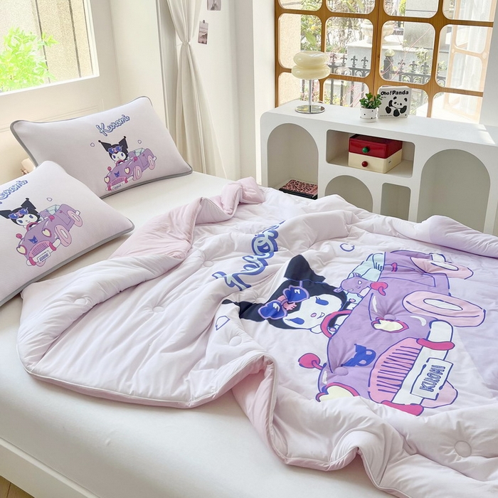 91家纺网 家纺一手货源 找家纺 蘭菲家纺 2025新款三丽鸥卡通印花夏被 兜风